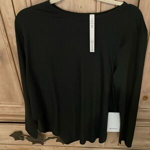 Lululemon lifted balance women’s long sleeve top black sz10 NWT